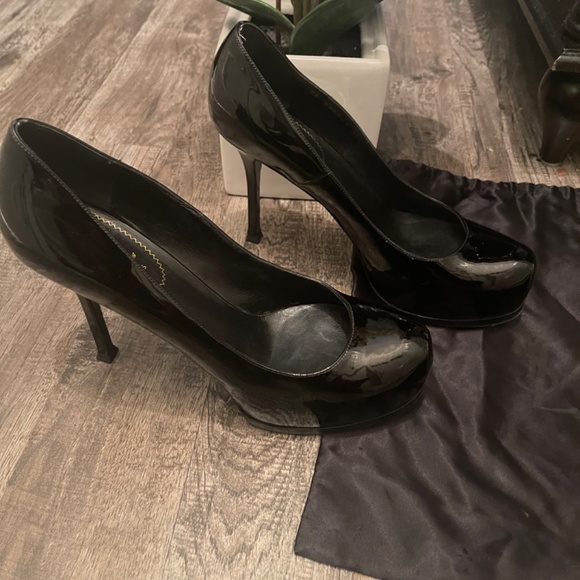 Yves Saint Laurent Black patent leather size 39 1/2 - Picture 2 of 5